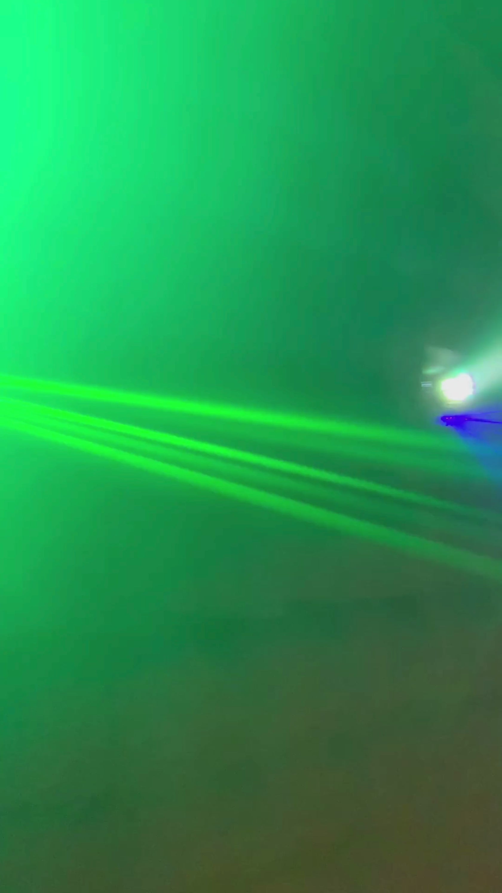 Aufblasbares Discozelt mit Lichtshow und Nebelmaschine